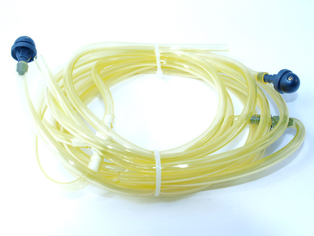 Трубки бачка омывателя в сб.с жиклерами